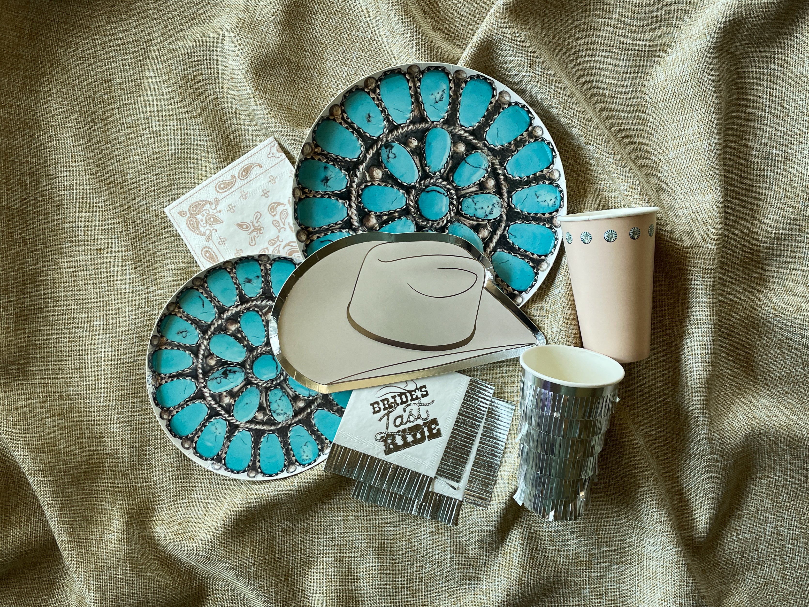 Aazon.co: Iconikal Disposable Dinner Party Pack, Happy Birthday, 40...